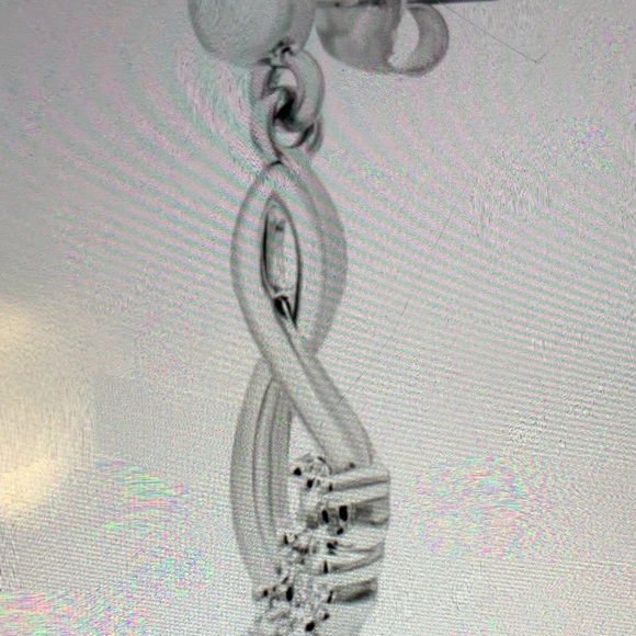 Earrings - Picture 4 of 5